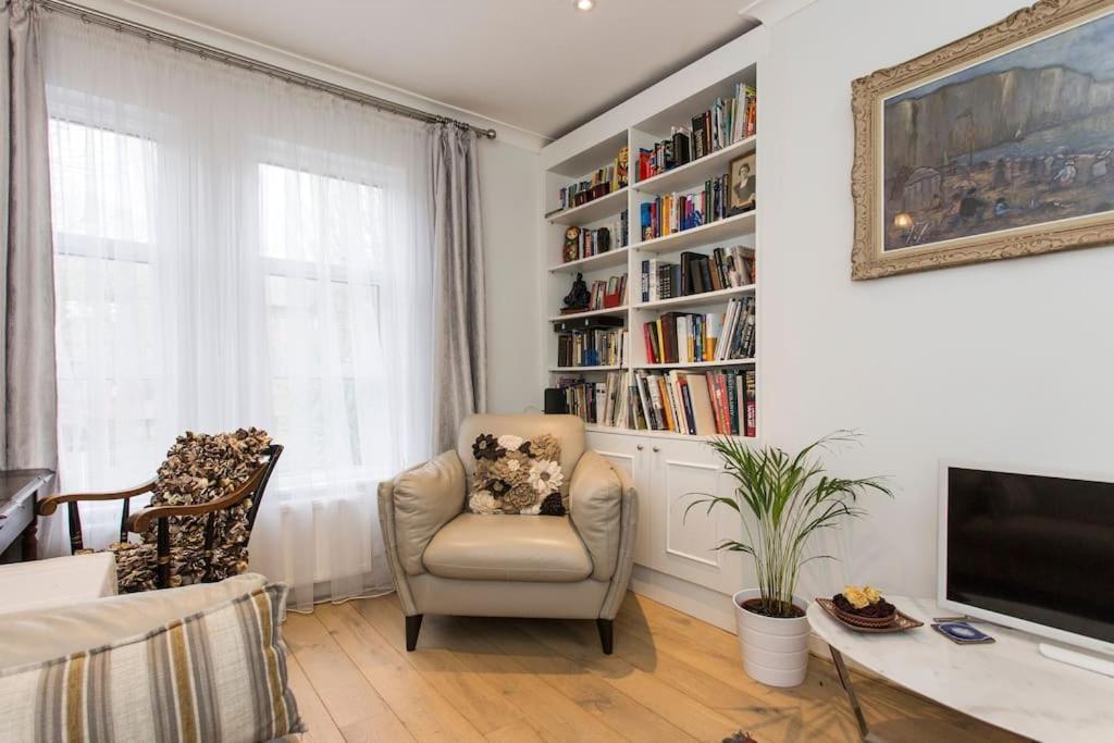 2 Bed Room Flat Near Westfield, West London Exterior photo